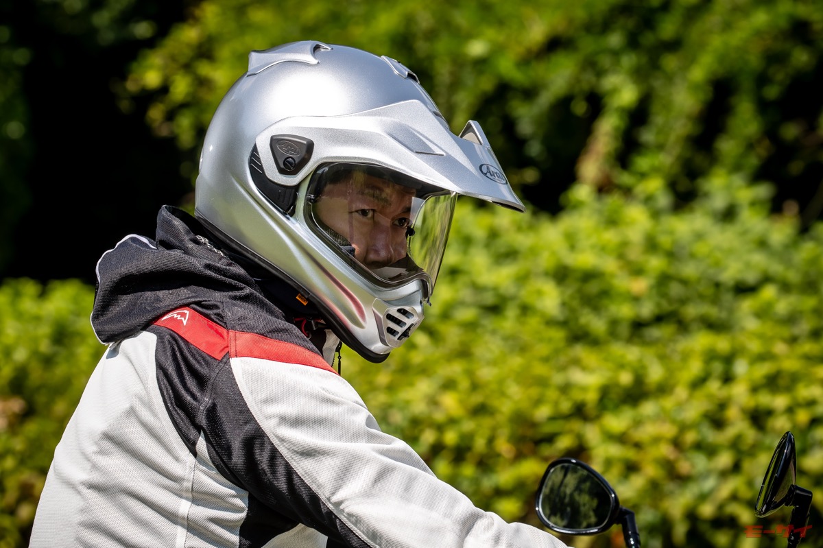 ARAI】最新モデル「TOUR-CROSS V（ツアークロス・ブイ）」は、あらゆる