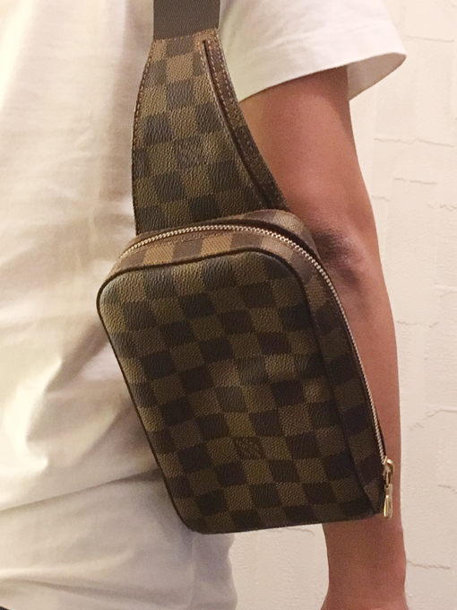 LOUIS VUITTON（ルイ・ヴィトン）のダミエボディバックをレビュー