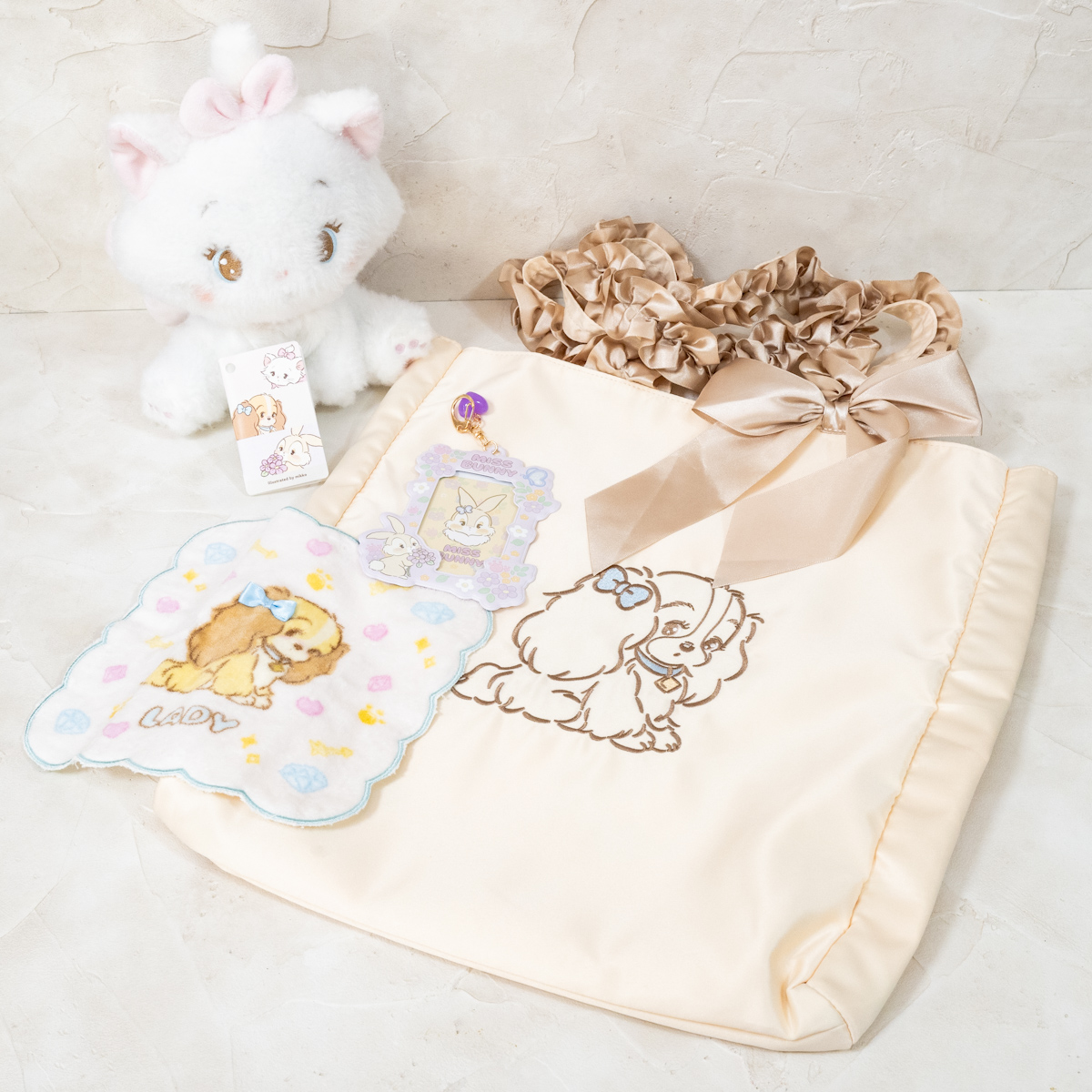 マリー、レディ、ミス・バニー！ディズニーストア「Illustrated by