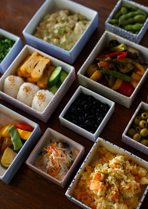 TIME & STYLEの重箱が、ハレの日もいつもの日も食卓を上質に彩る