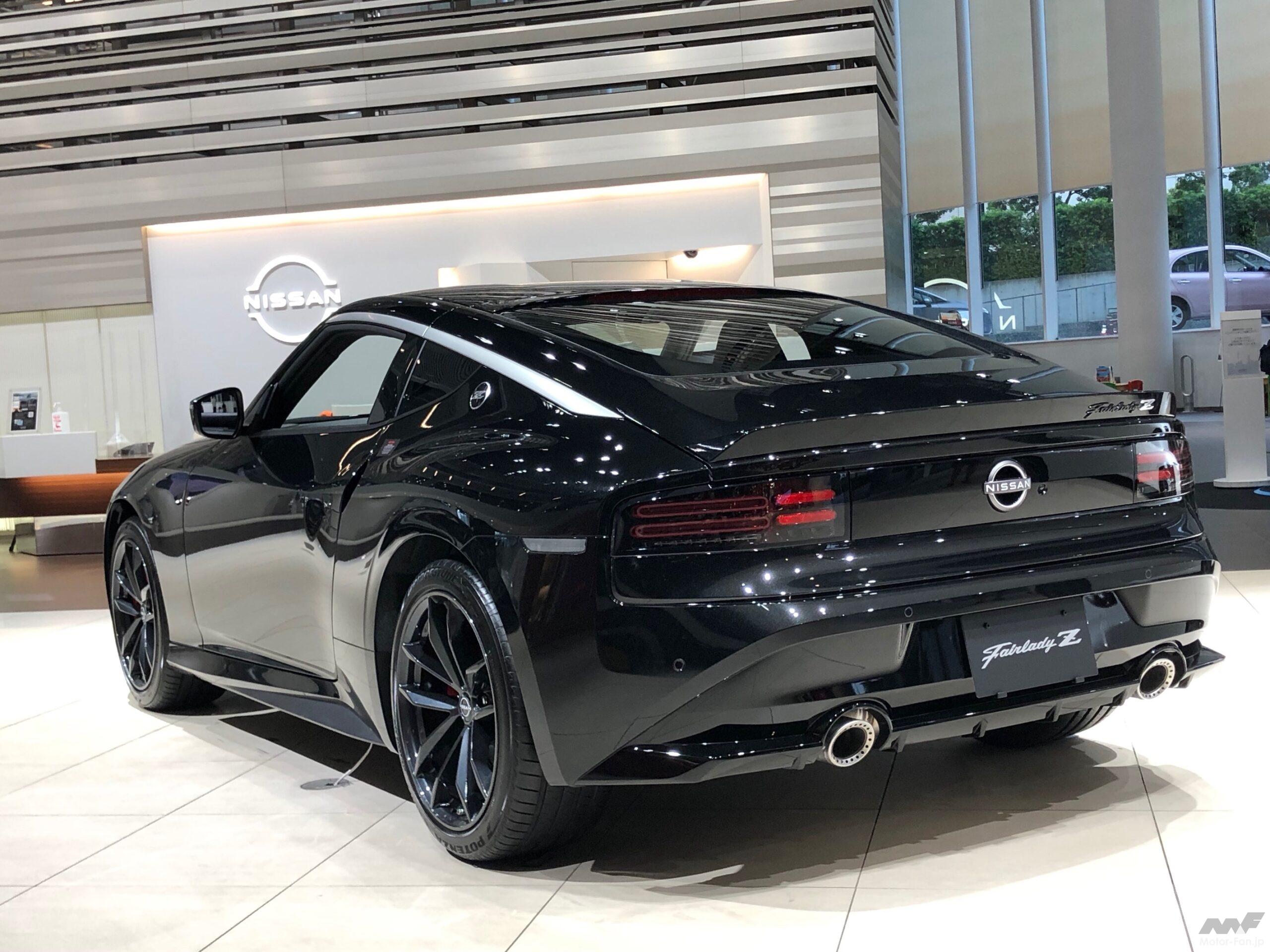 白／黒狙いの人必見。新型フェアレディZはボディカラーで印象が激変