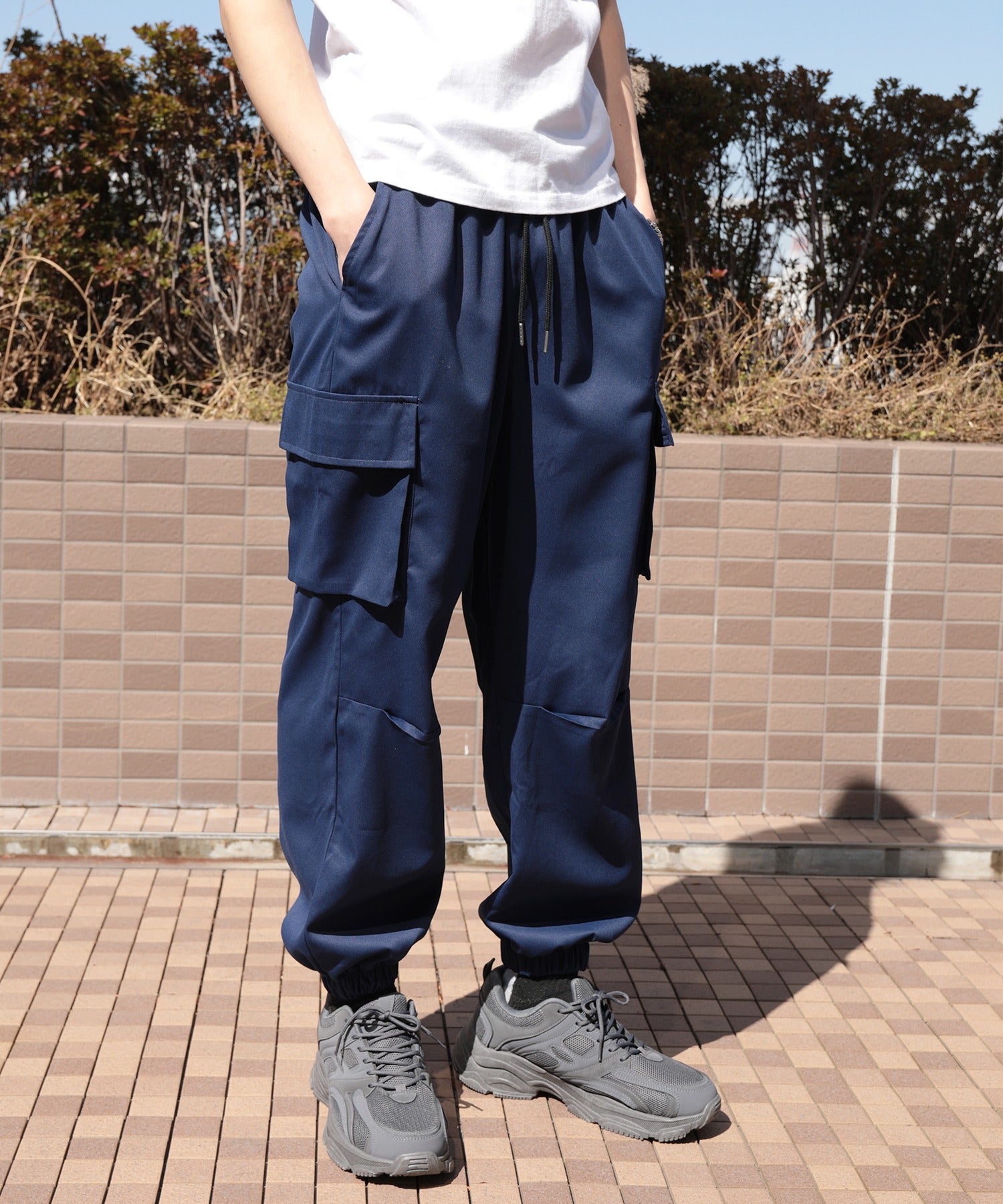 HOOK-】 アメカジサイドビッグポケット裾絞りカーゴパンツ – 《公式