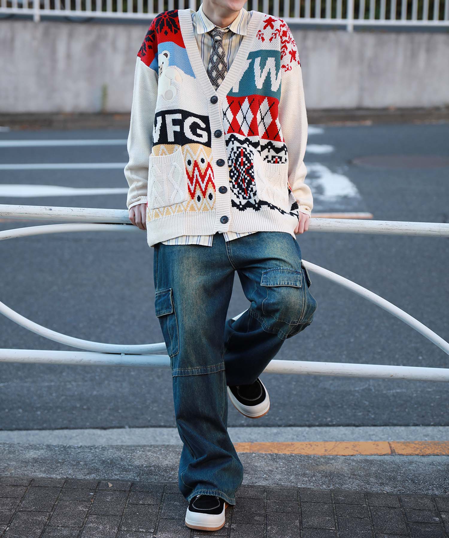 HOOK】パッチワーク柄ベアイラストカーディガン – 《公式》moremore