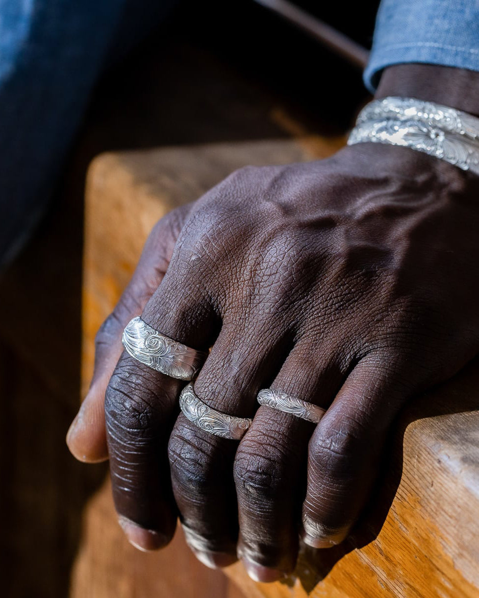 WAKAN SILVER SMITH Arabesque half round ring (S) -MORLS-