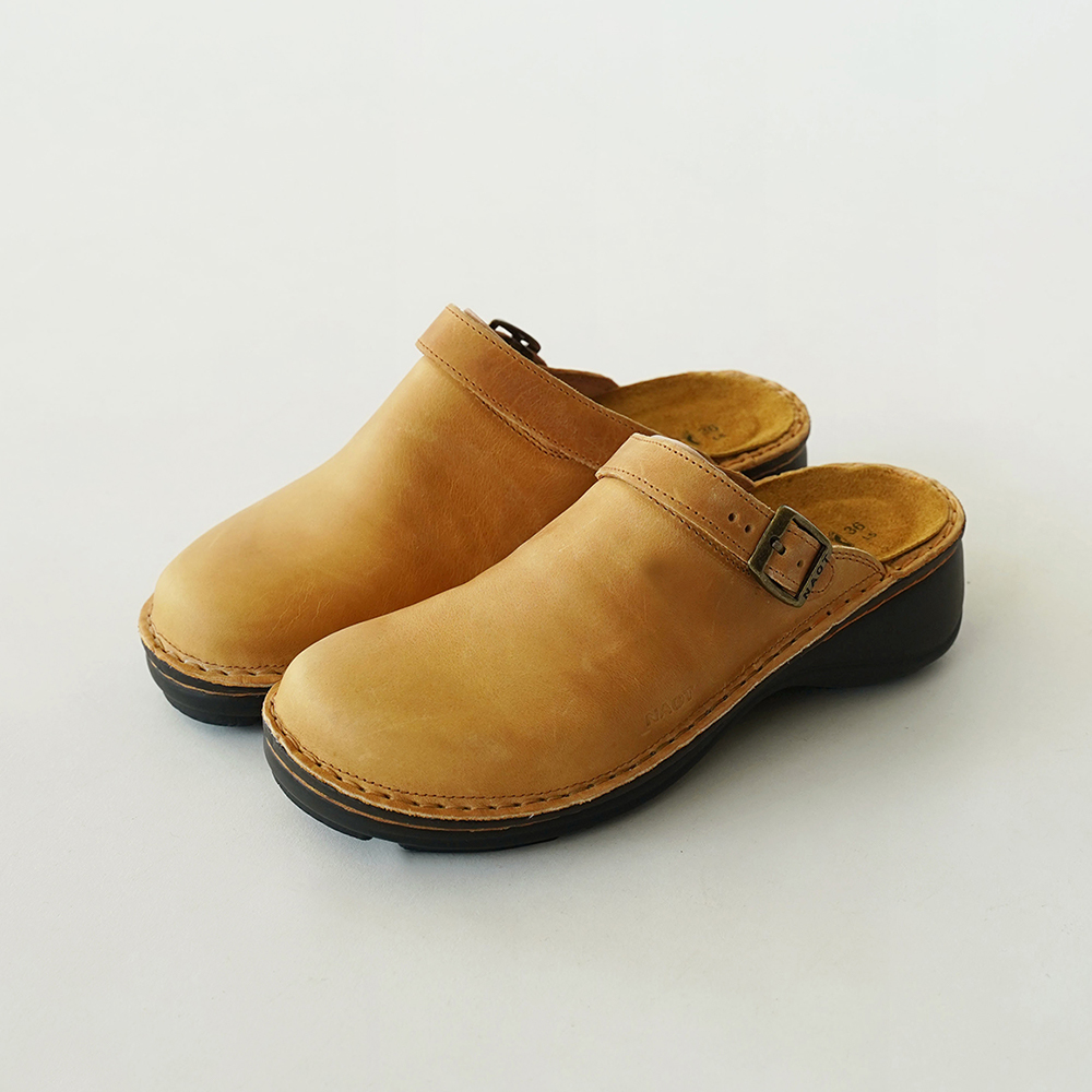 IRIS / Chestnut - NAOT ナオトジャパン オンラインショップ