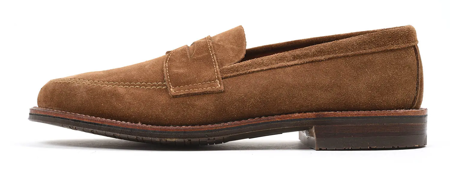 軽快な足元を演出】 オールデン 6221L ローファー スエード Snuff