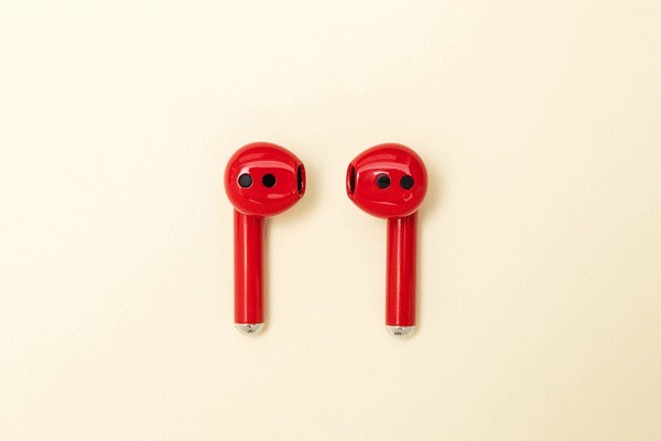 プレゼントにも】リップスティックと思いきやイヤホン？ 機能もハイ