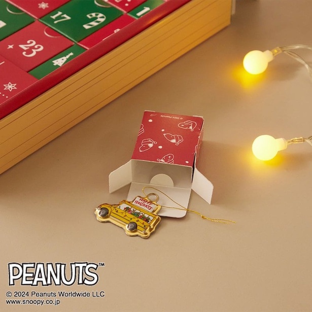 スヌーピーの「アドベントカレンダー＆リース」がベルメゾンに登場