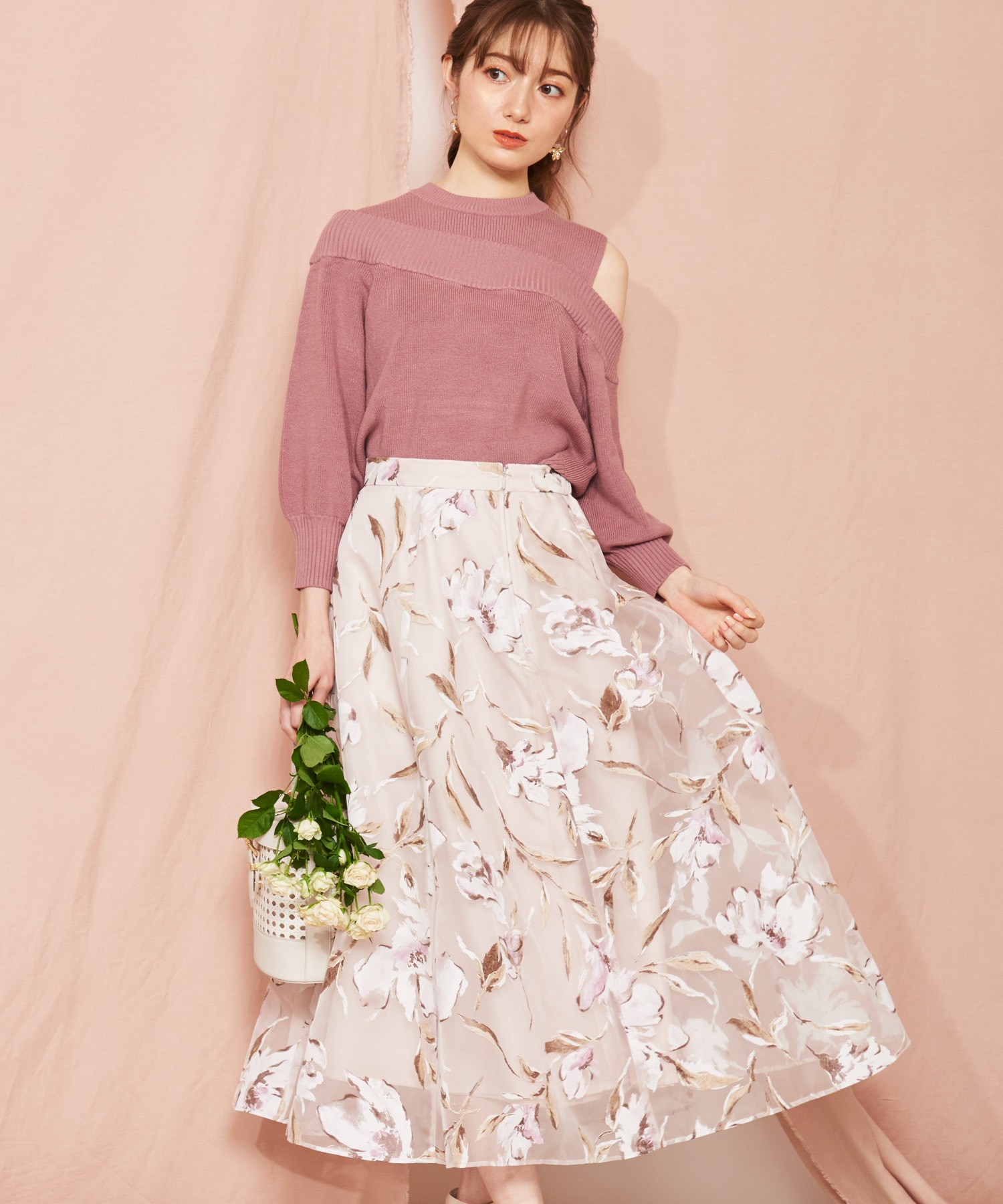 専用です‼️ネストローブ ヴェリテクールフラワープリントスカート