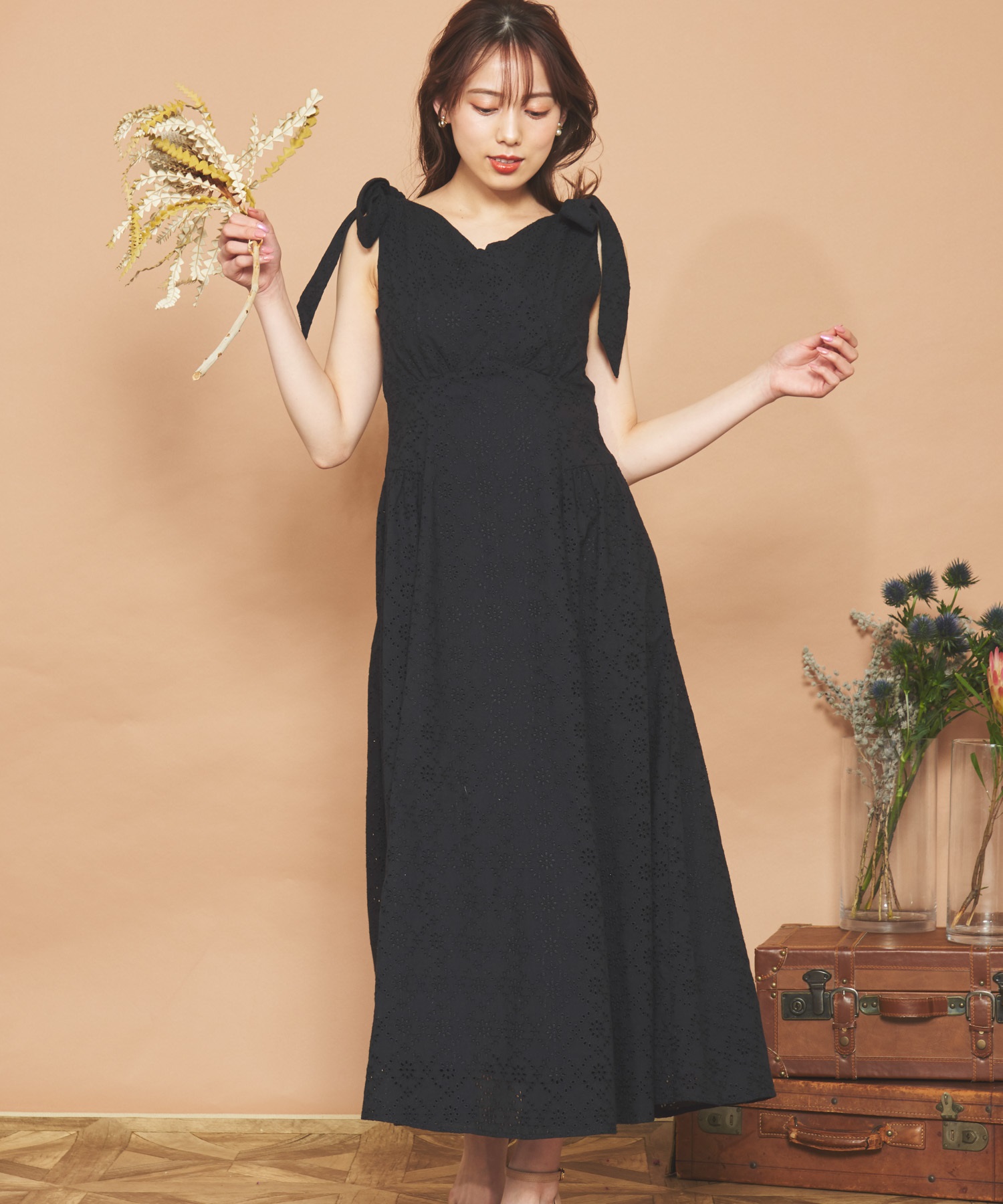 肩リボン刺繍ワンピース | ロングワンピース | NOELA OFFICIAL WEB STORE