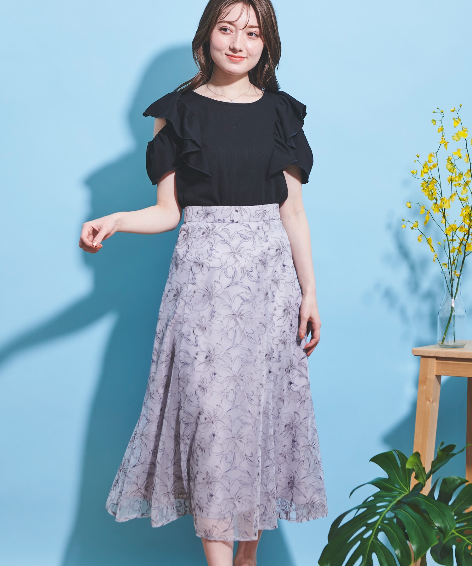 フラワー刺繍チュールスカート | フレアスカート | NOELA OFFICIAL WEB