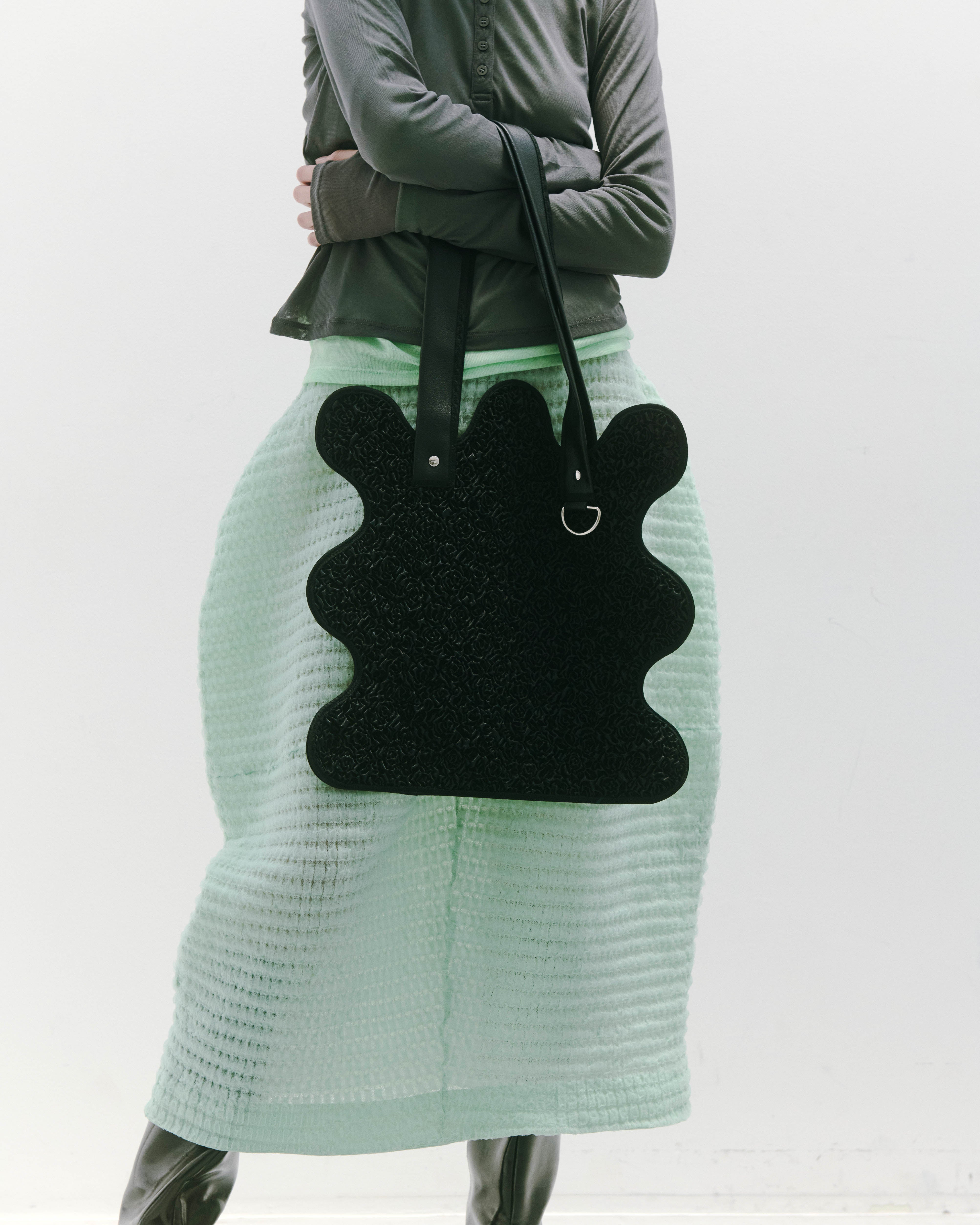 wave tote bag / black shirring – nori enomoto