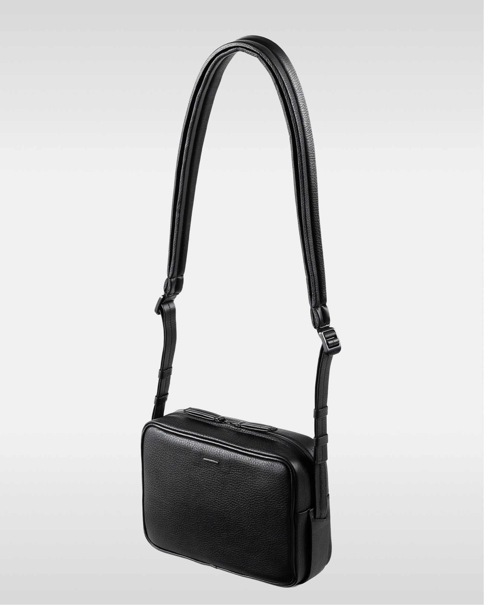 ソフトショルダーバッグ スモール - レザーショルダーバッグ – objcts.io