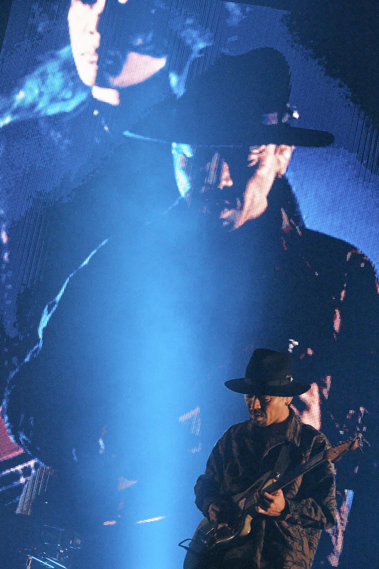 クリープハイプ「現メンバー15周年記念公演『2024年11月16日』」の様子