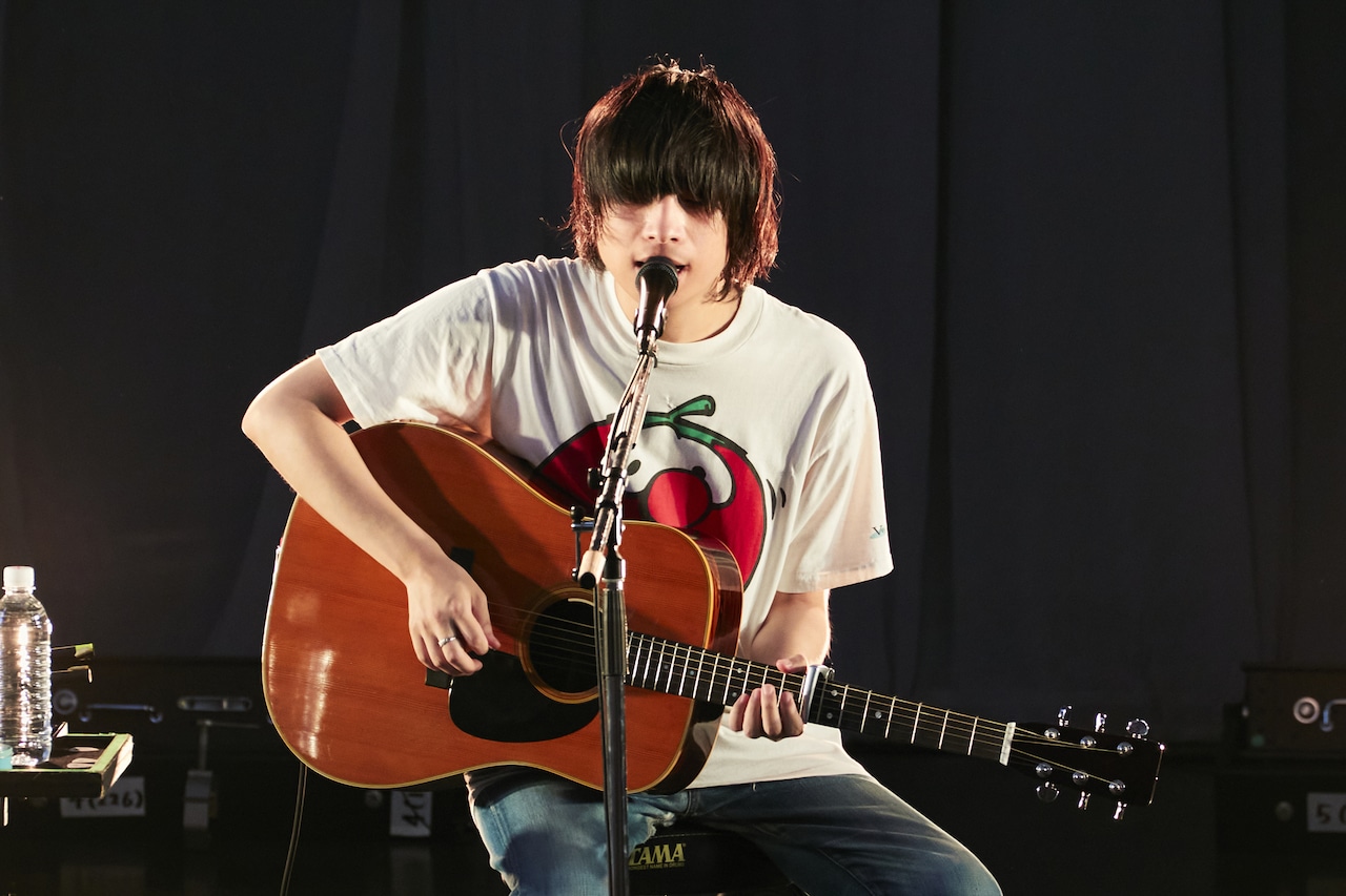 尾崎世界観（撮影：関信行） [画像ギャラリー 1/12] - 音楽ナタリー