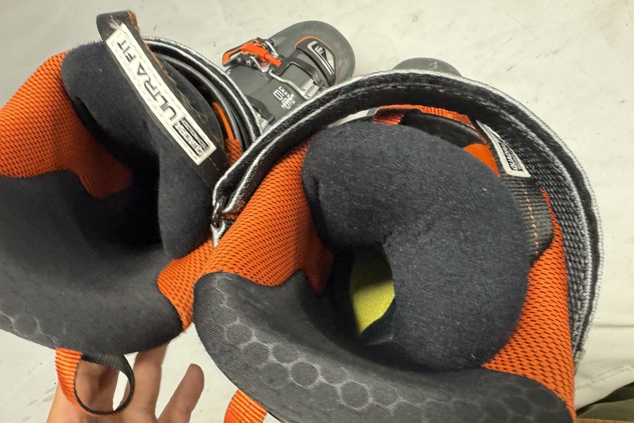 送料無料】◇Tecnica テクニカ コーチス 100 COCHISE 100 250-255