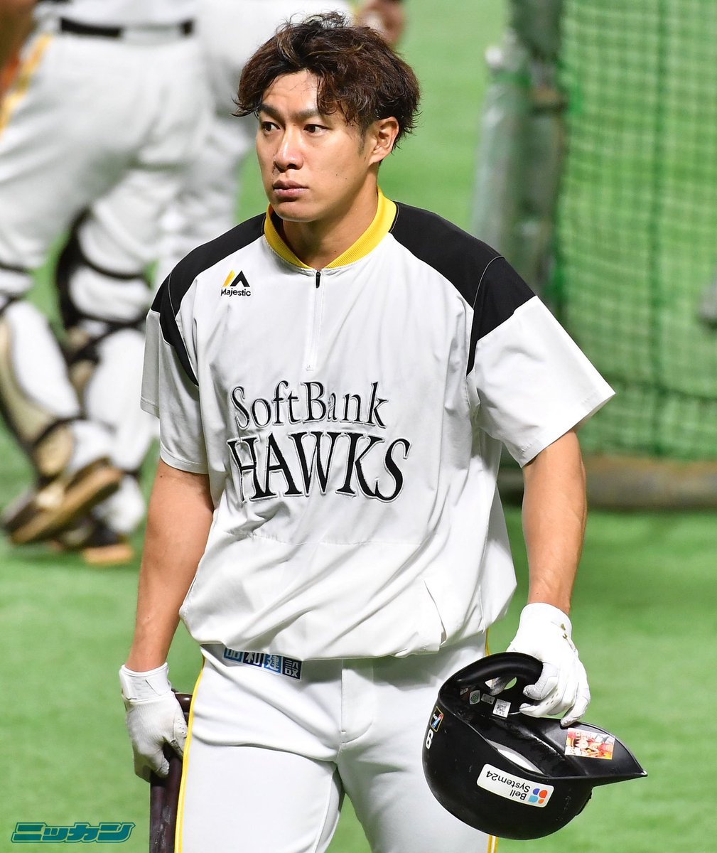 取り置き📸】 #柳田悠岐 選手のヘルメットにはワンピースのシール？が