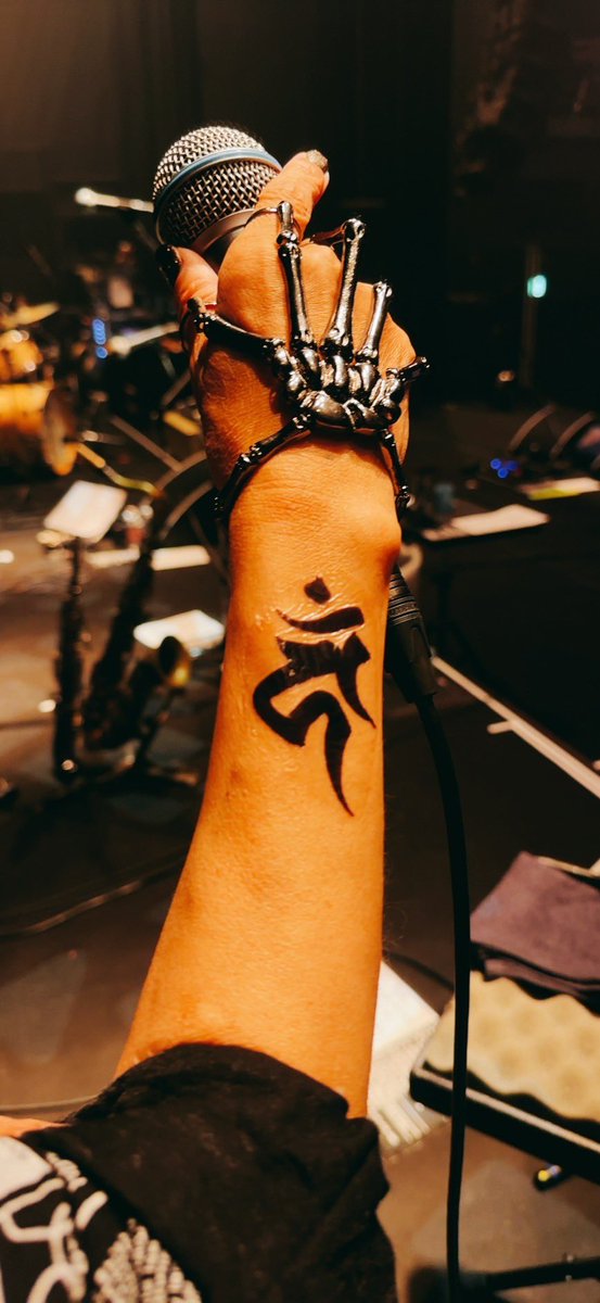 今日はZepp羽田 Tourbillonツアー最終日 不動明王の梵字書いてタトゥー