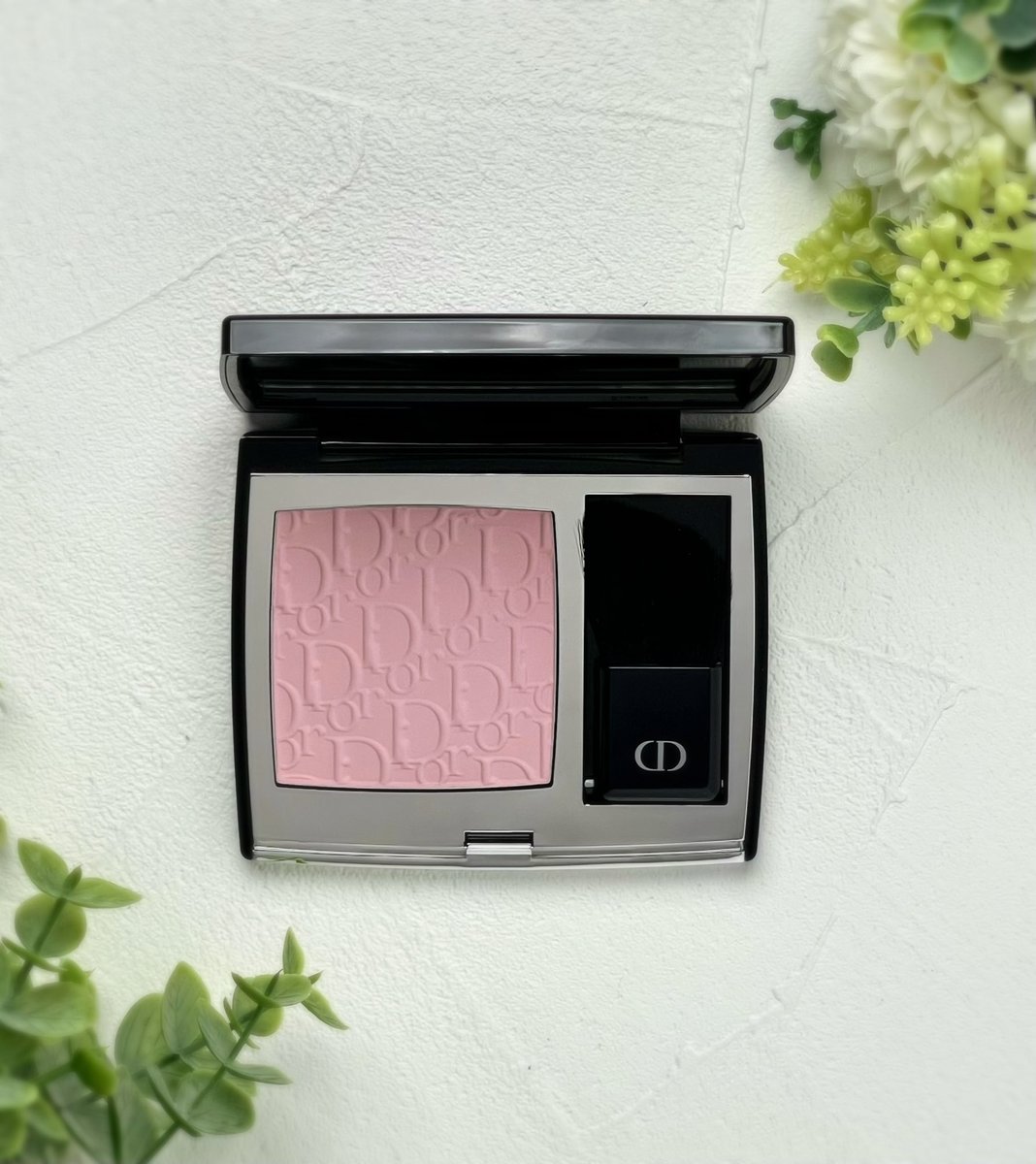 伊勢丹Dior ルージュブラッシュ271 ピンクマニア 最初見た時去年みたい