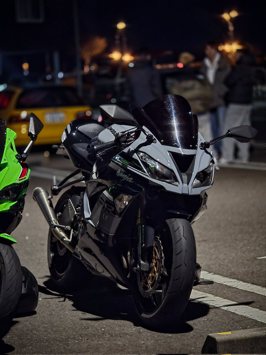 この型のZX-6Rはかつて自分も購入候補だったこともあるし（マン島を