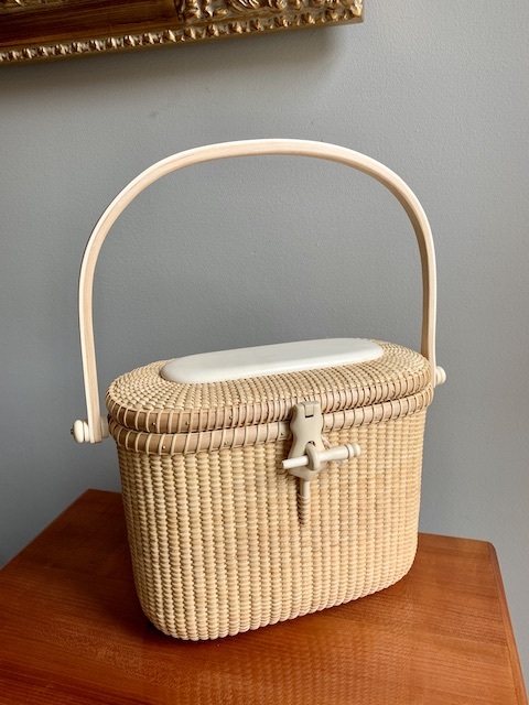 タッパーパース : ローズ家のナンタケットバスケット