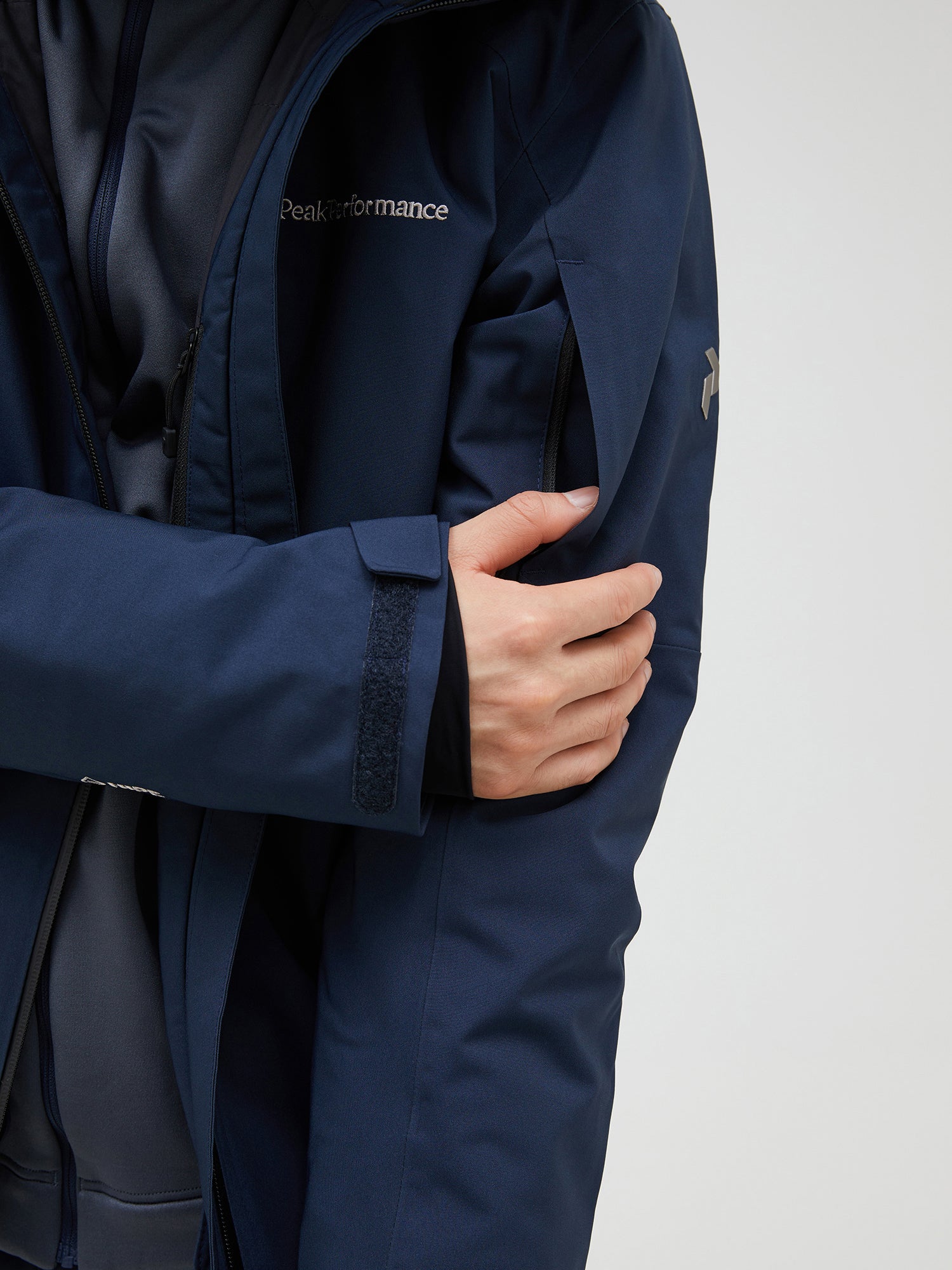 マルーン ジャケット メンズ – ピークパフォーマンス公式オンラインストア