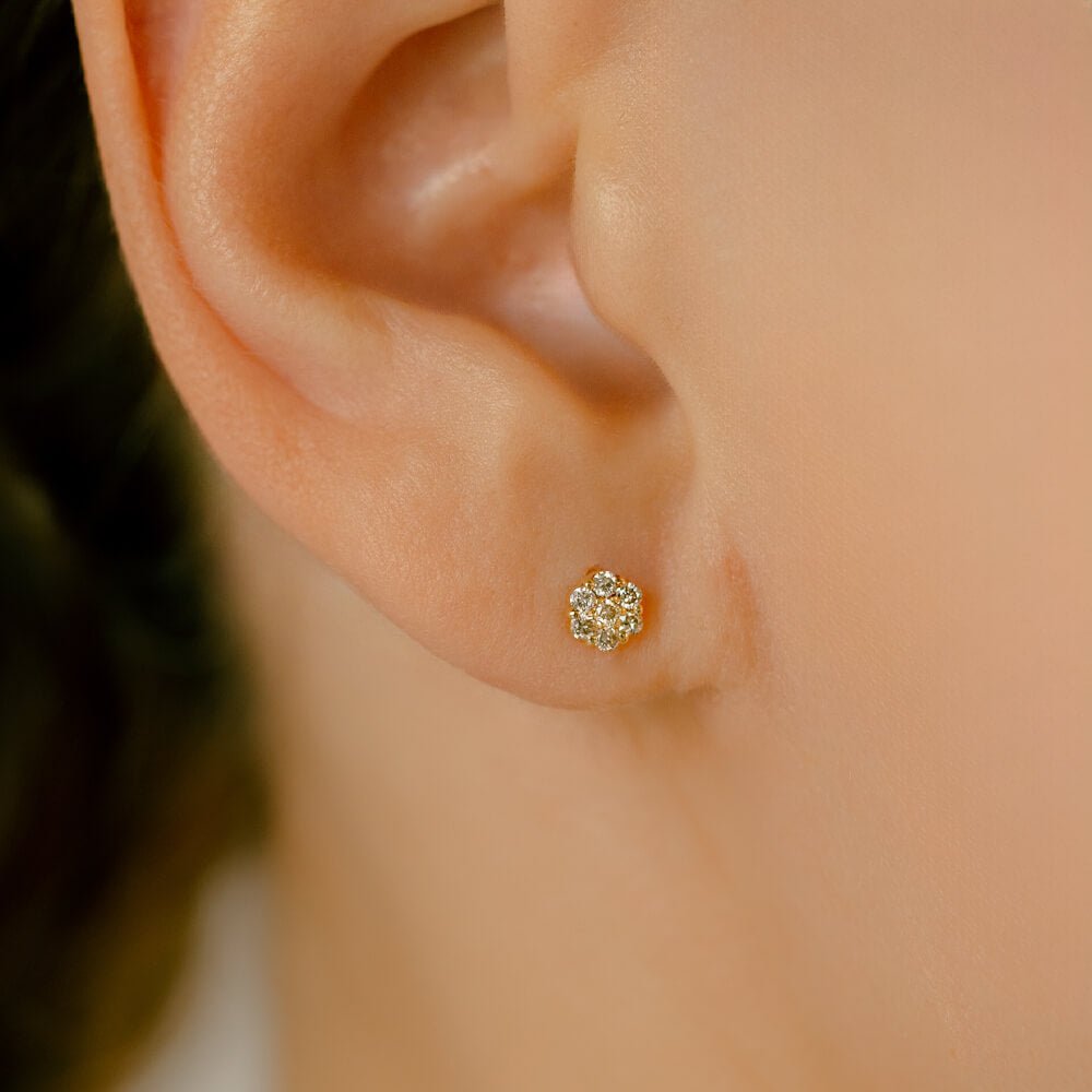 K18 プラチナ上質 ダイヤモンド ボディピアス│世界中のブランドで愛