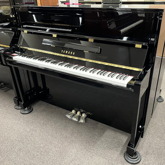 中古》b121 ヤマハアップライトピアノ | 中古アップライトピアノ