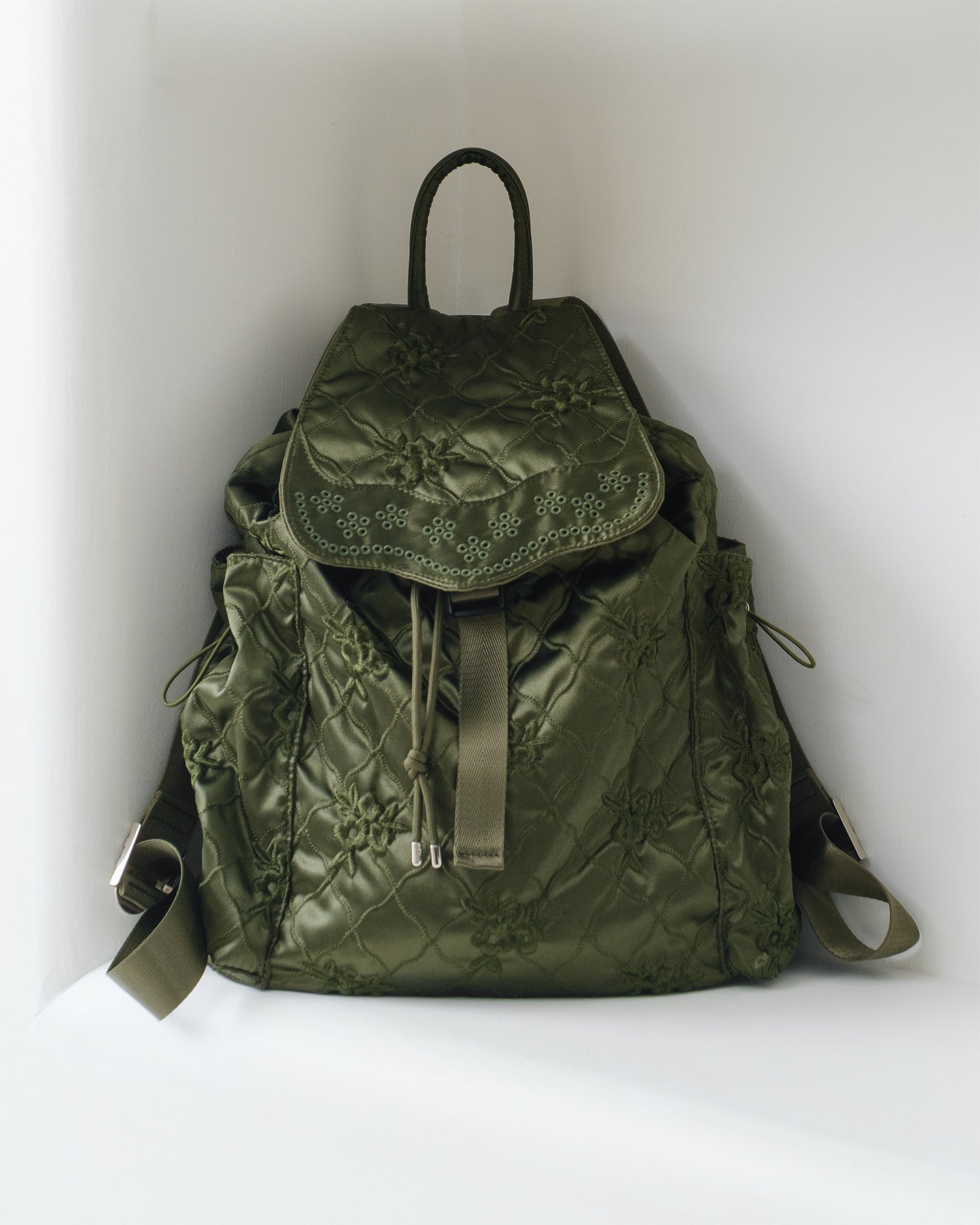 pointe backpack (khaki)