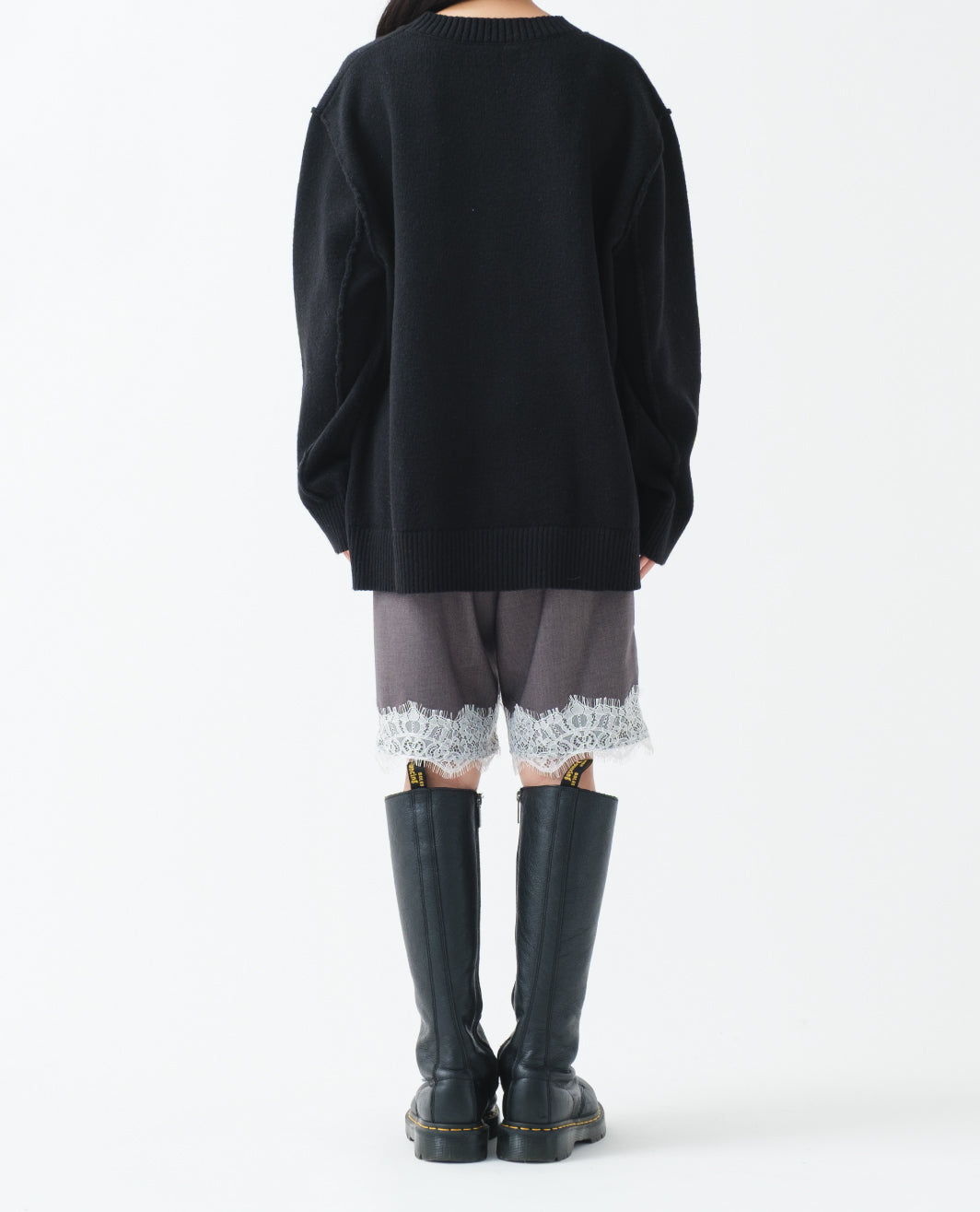 Red bouquet intarsia knit (black)