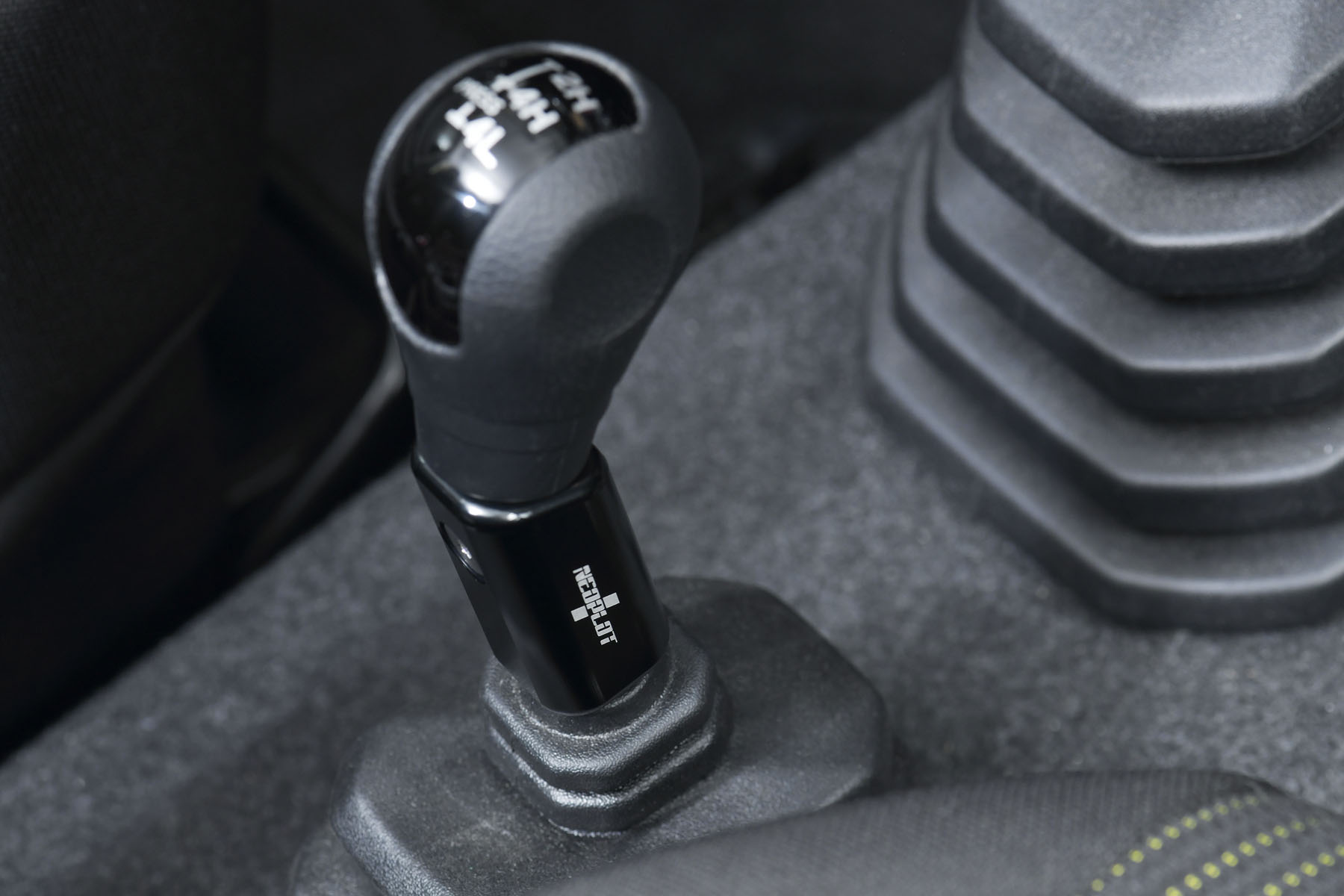 ネオプロト フットレストバーNEO スイフトスポーツ(ZC33S)/スイフト(ZC