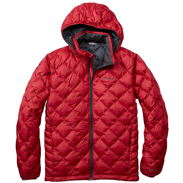 軽さ」と「暖かさ」を追求したエディーバウアーのダウンジャケット