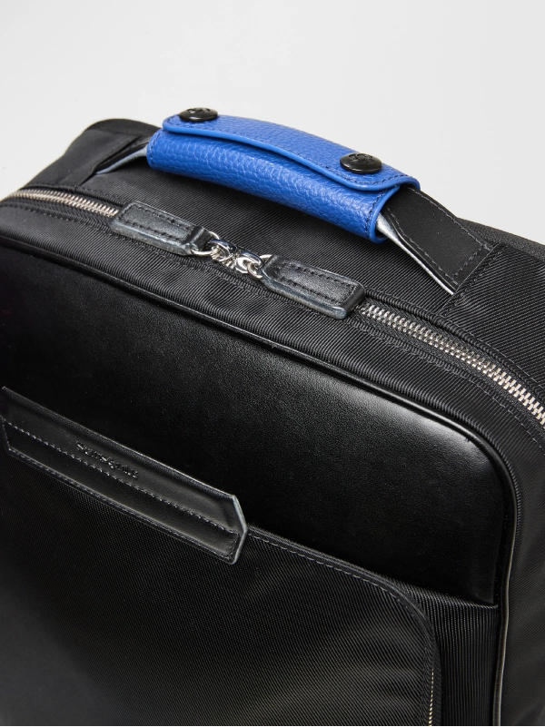 スマートで高機能、差し色で個性を添える サムソナイトの新世代