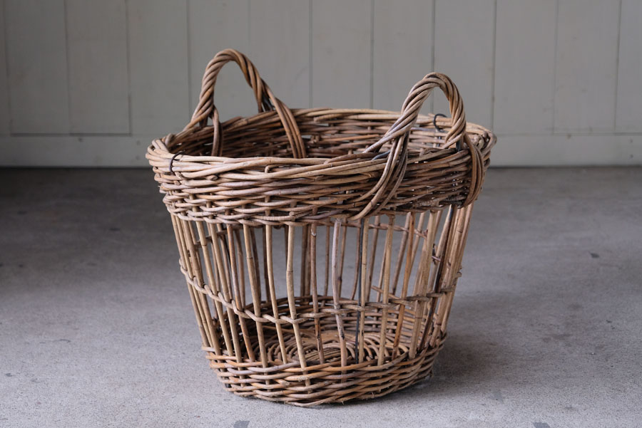 フランスアンティーク 特大 籐製ランドリーバスケット | REFACTORY