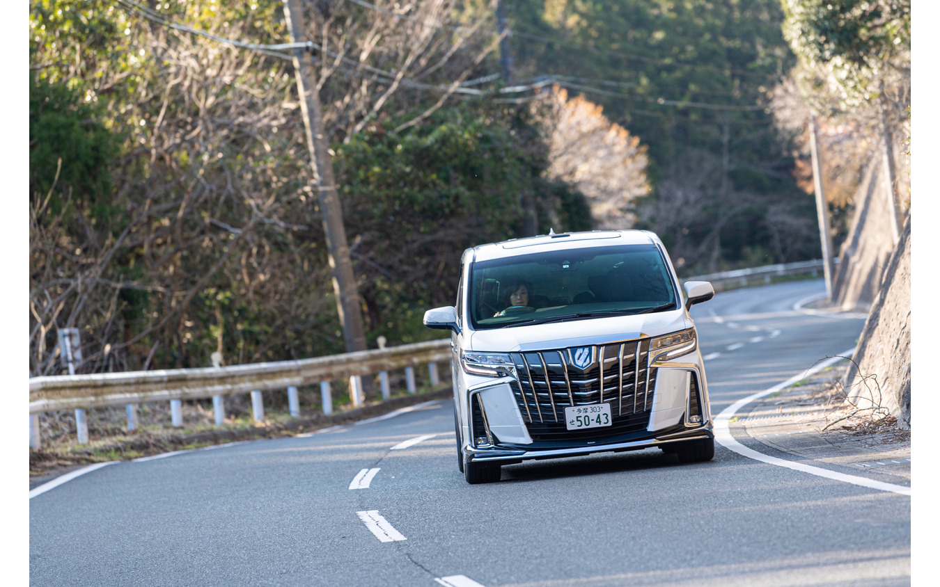 走って納得、見て納得、そして家族も喜ぶ新しい車高調システム「BLITZ