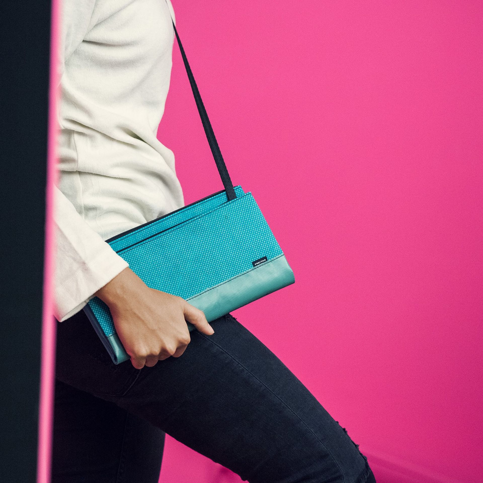 F271 MASIKURA | 421976 | FREITAG