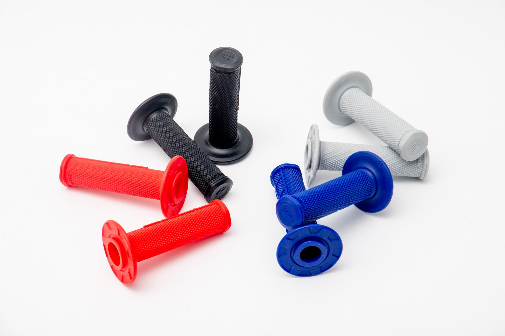 ドアノブ握りに最適なZETA新商品、ダートグリップの秘密に迫る - RIDE-HACK