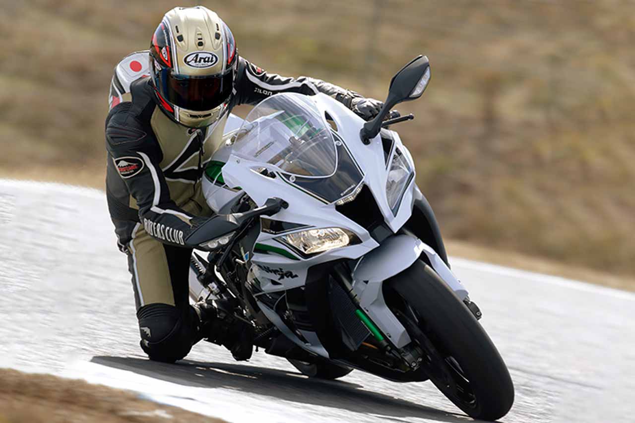 Historic Bikes／KAWASAKI Ninja ZX-10R】走り出した瞬間馴染む感性