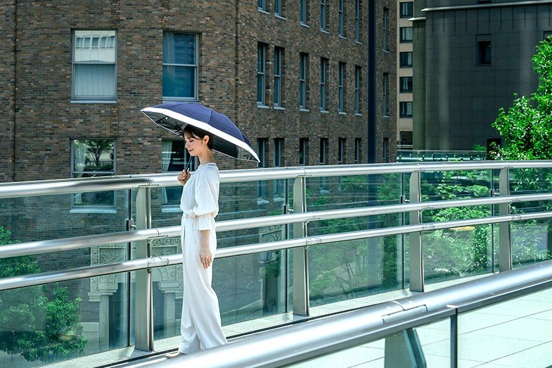 美しい日傘を。」100%遮光ブランド「芦屋ロサブラン」本店