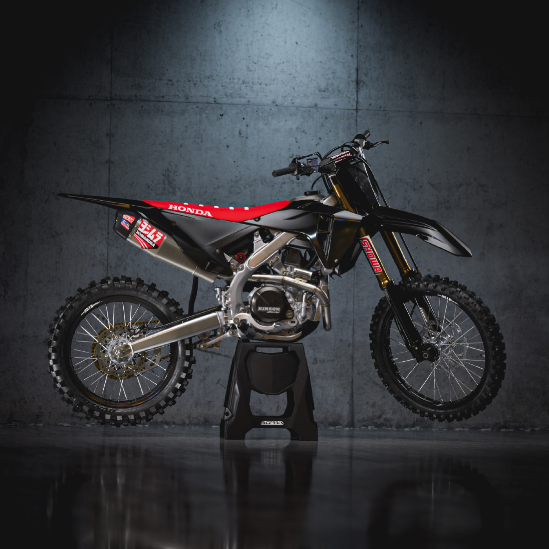 CRF250R 2026年モデル新車取り外し　純正外装フルセット　バーパット付き ホンダ、モトクロス専用車「CRF250R」「CRF450R」の2015年型モデルを