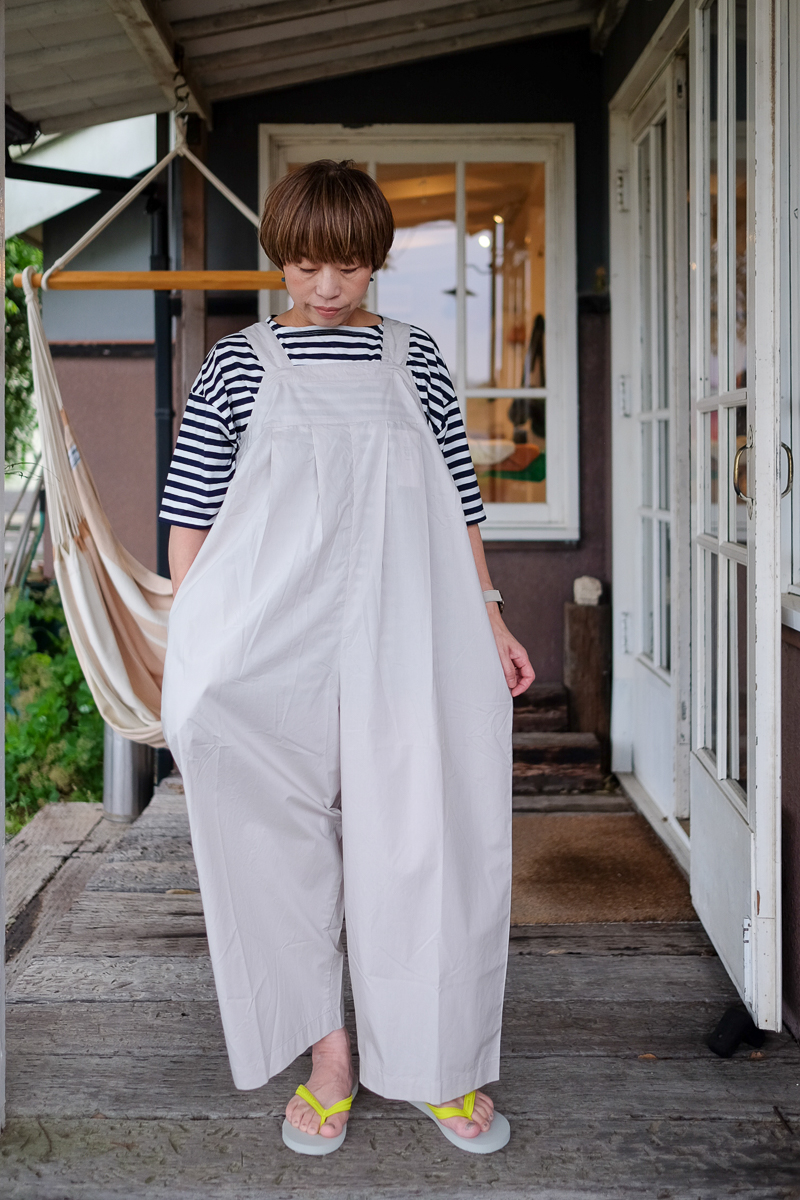 甘さ控えめで気楽に着れる」UNIVERSAL TISSU ナチュラルタイプライター