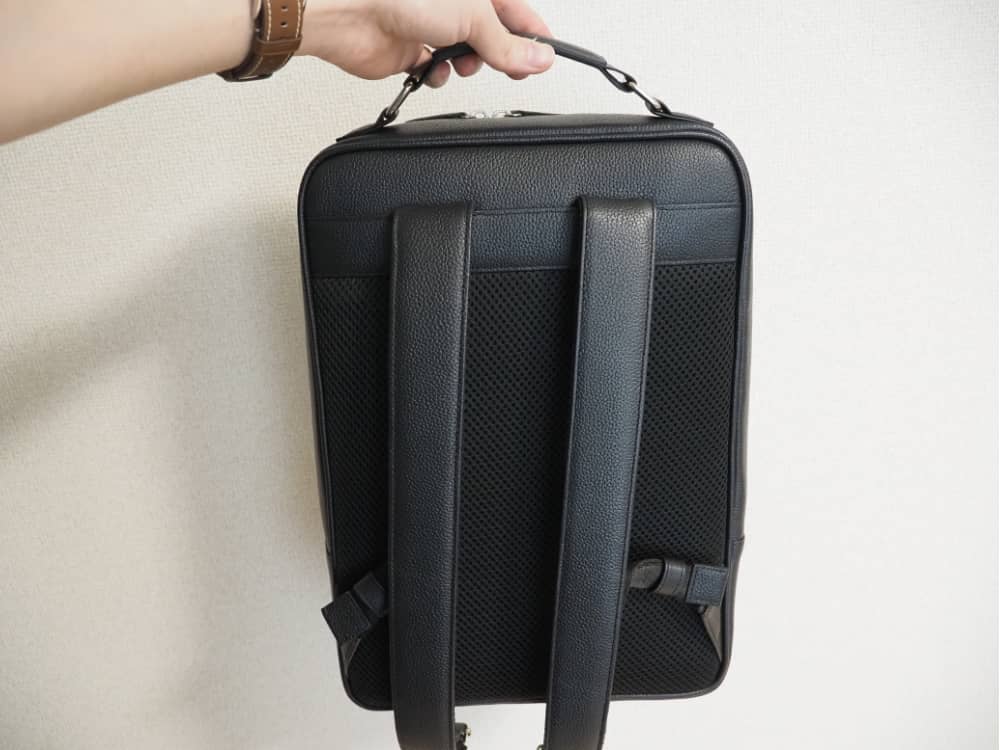 muon「THE Backpack-Black」をレビュー｜ミニマルデザインにこだわった
