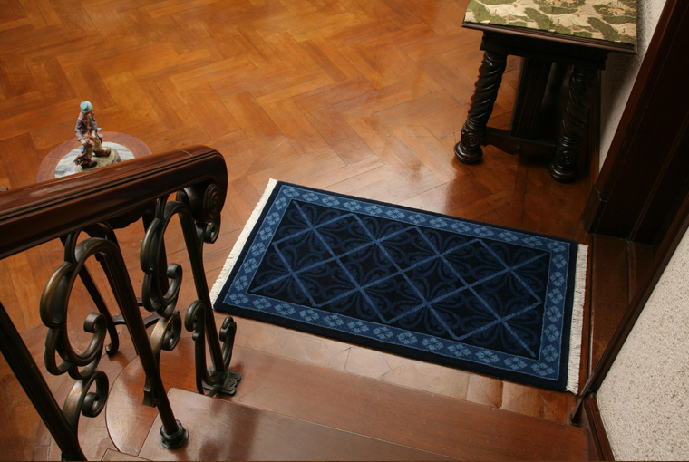 ニヤローランについて｜SANSHO THE CARPETS｜三昌インテリア 手織り絨毯