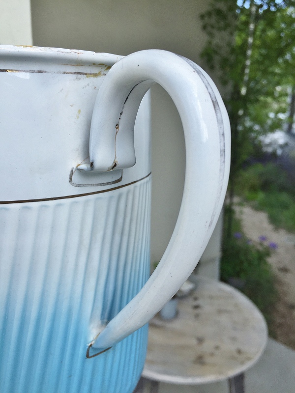 フランスBF社製ホーローイリゲーターはかわいいアンティークネット