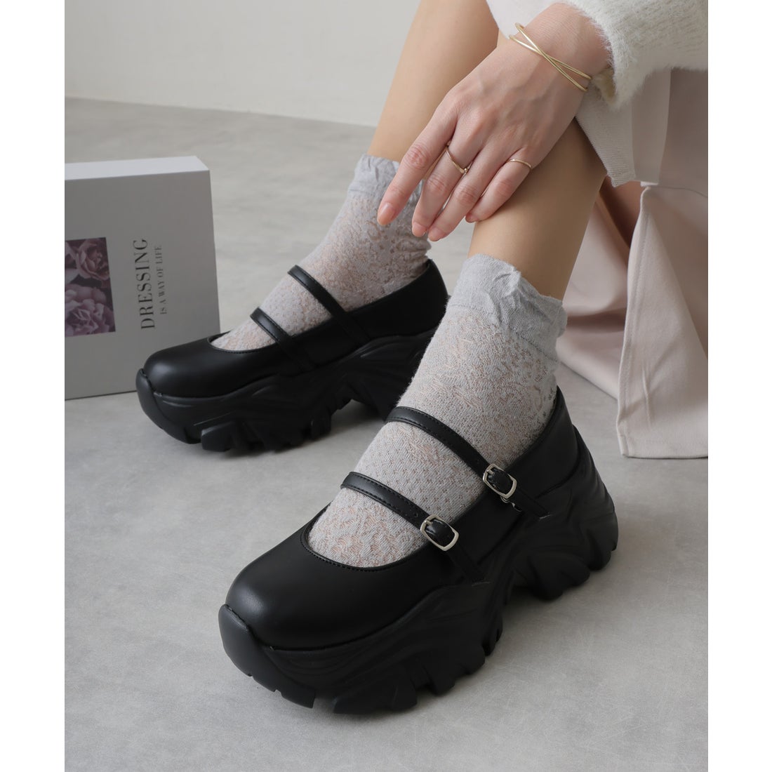 デメテル DEMETER 軽量 厚底 スニーカーライク ストラップパンプス