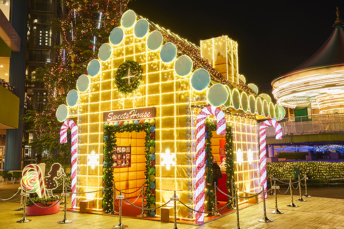 光り輝くお菓子の家や、キャンディが浮かぶピンクの水面まで！『TOKYO