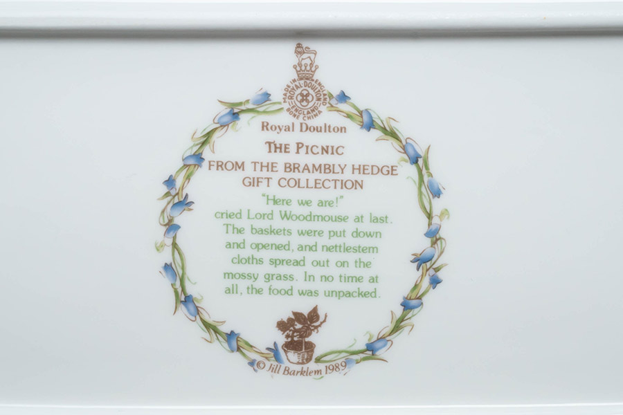 ロイヤル・ドルトン ブランブリーヘッジ ピクニック サンドイッチ