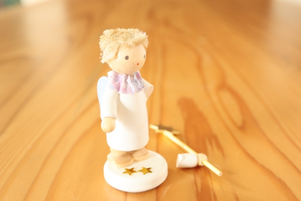 FL天使とキャンドル – ドイツ・ザイフェンの木のおもちゃ seiffen