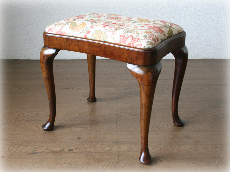 クイーンアン ピアノスツール｜アンティーク家具・照明の専門店
