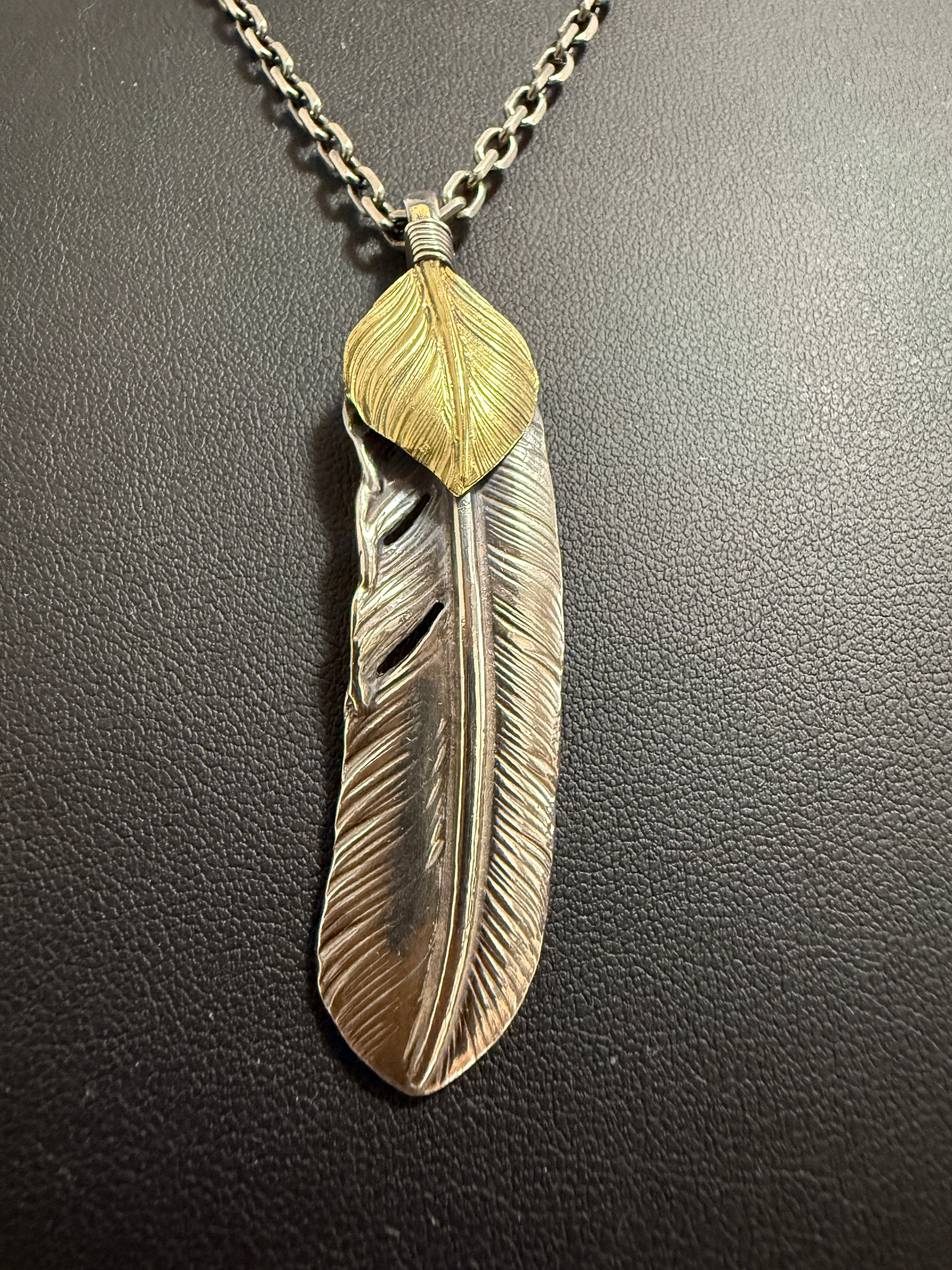 ゴローズ 上金特大フェザー右＋金メタルホイール付イーグルフック細角